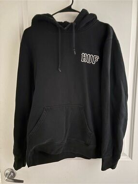 HUF Black Pullover Hoodie with White Tag
